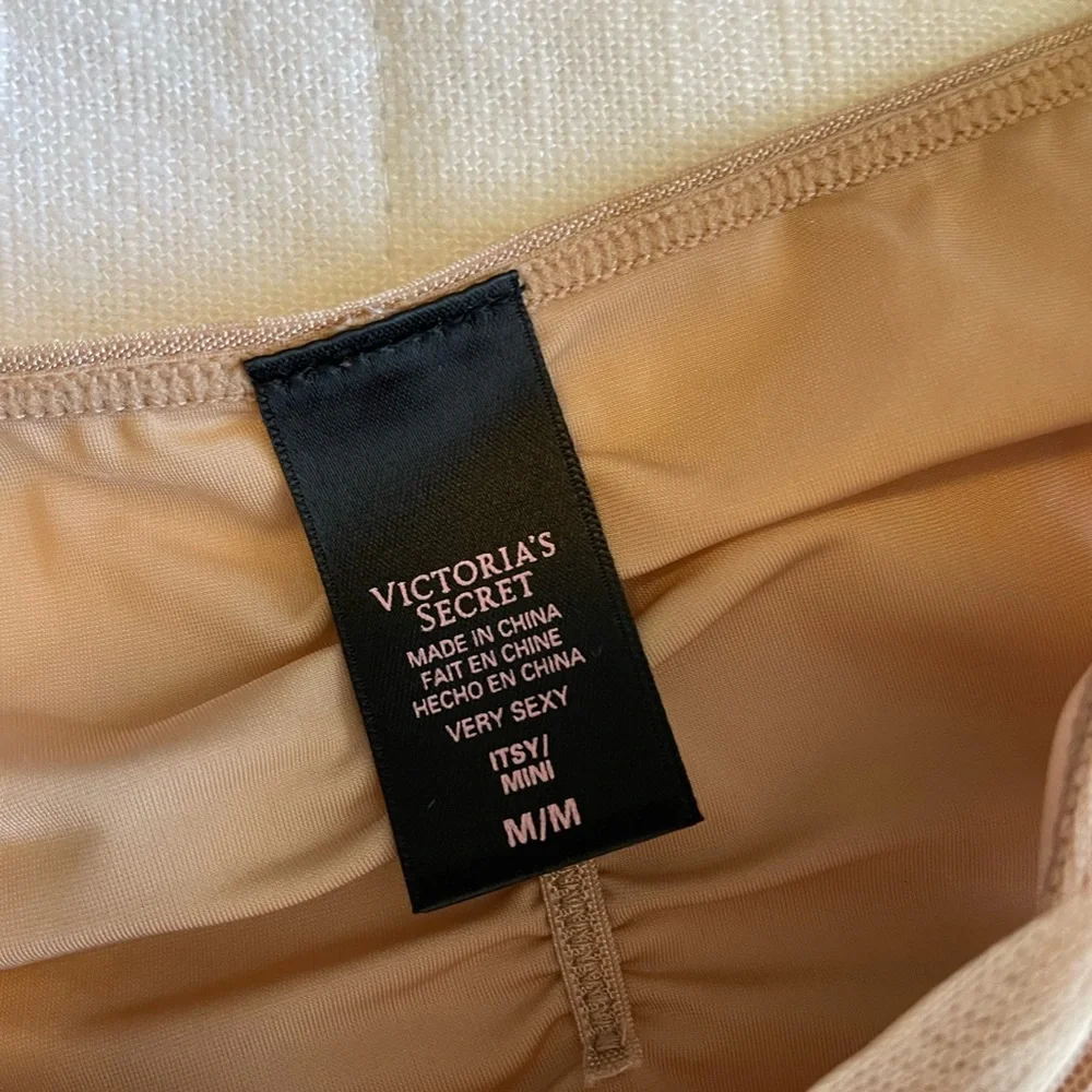 Victoria’s Secret cheeky itsy panties - M - Picture 3 of 3